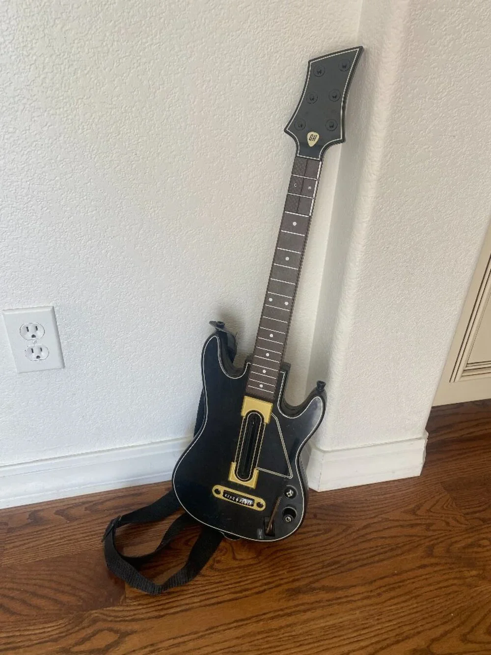 Guitar Hero Activision Wireless Guitar Controller 0000654 UNTESTED Strap Black